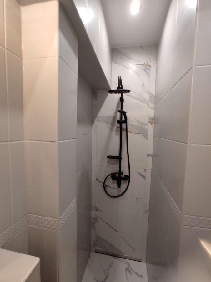 Obok Szczesliwej 7 Appartement Gliwice Buitenkant foto
